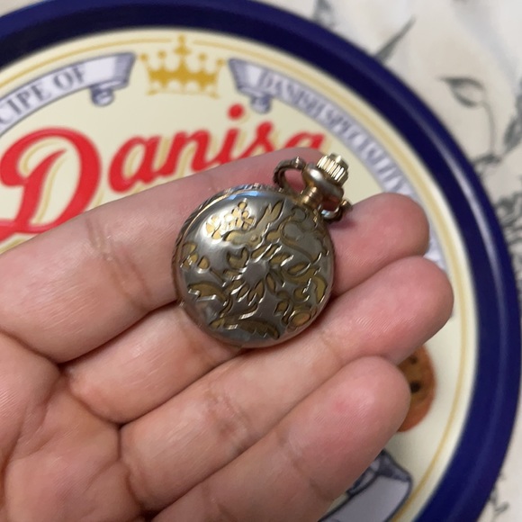 Gold Plated Necklace Pocket Watch - Picture 3 of 4